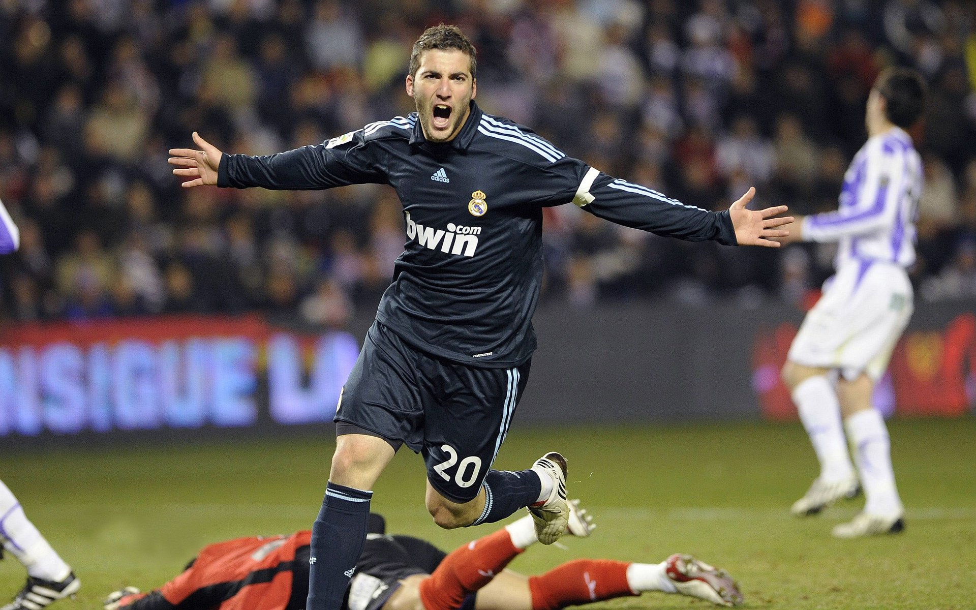 开云体育登录-英超争冠与NBA加时，现代体育的时间炼金术