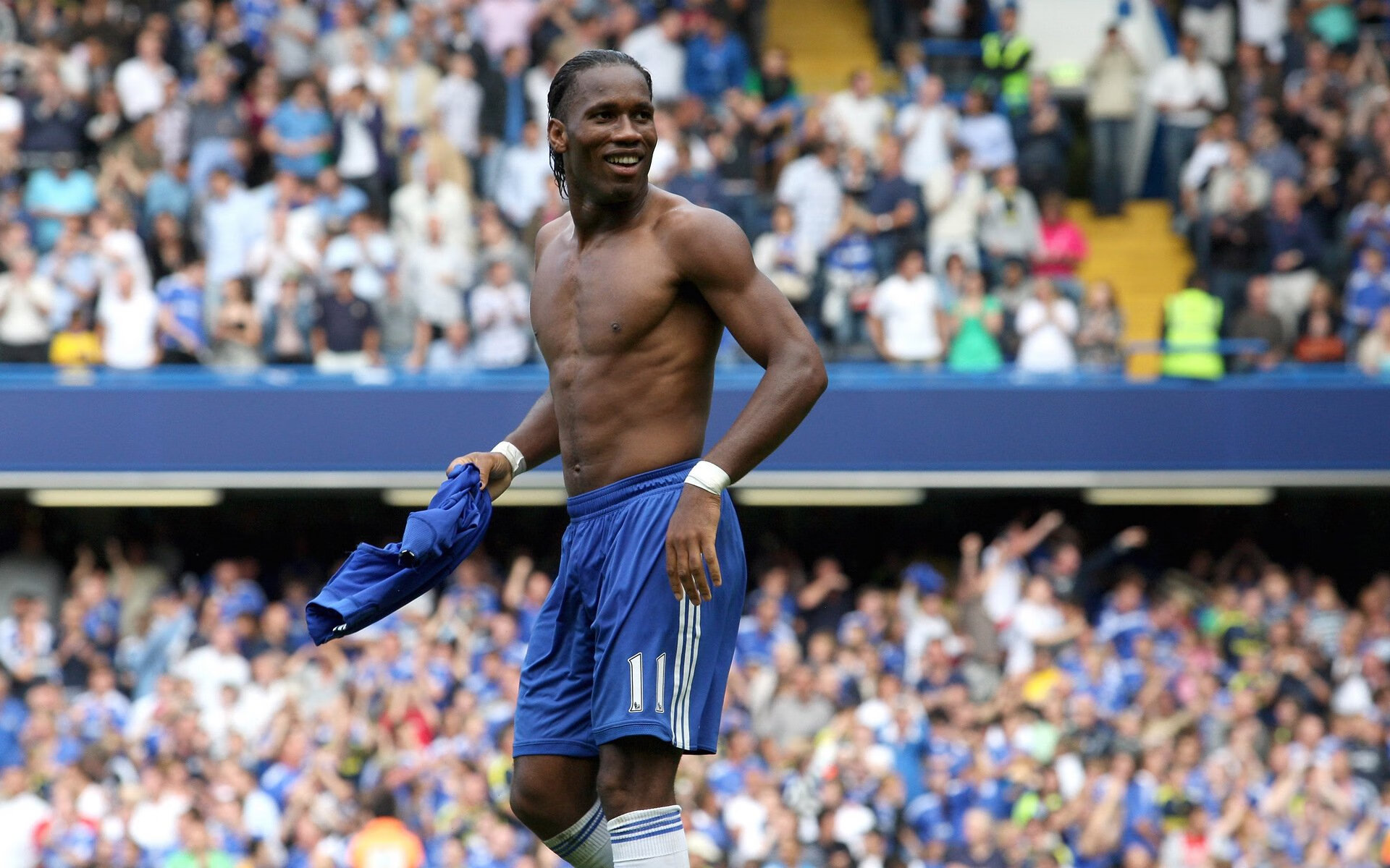 开云体育官网-欧冠决赛焦点战，里昂强势晋级，尼斯的童话与法甲的新纪元