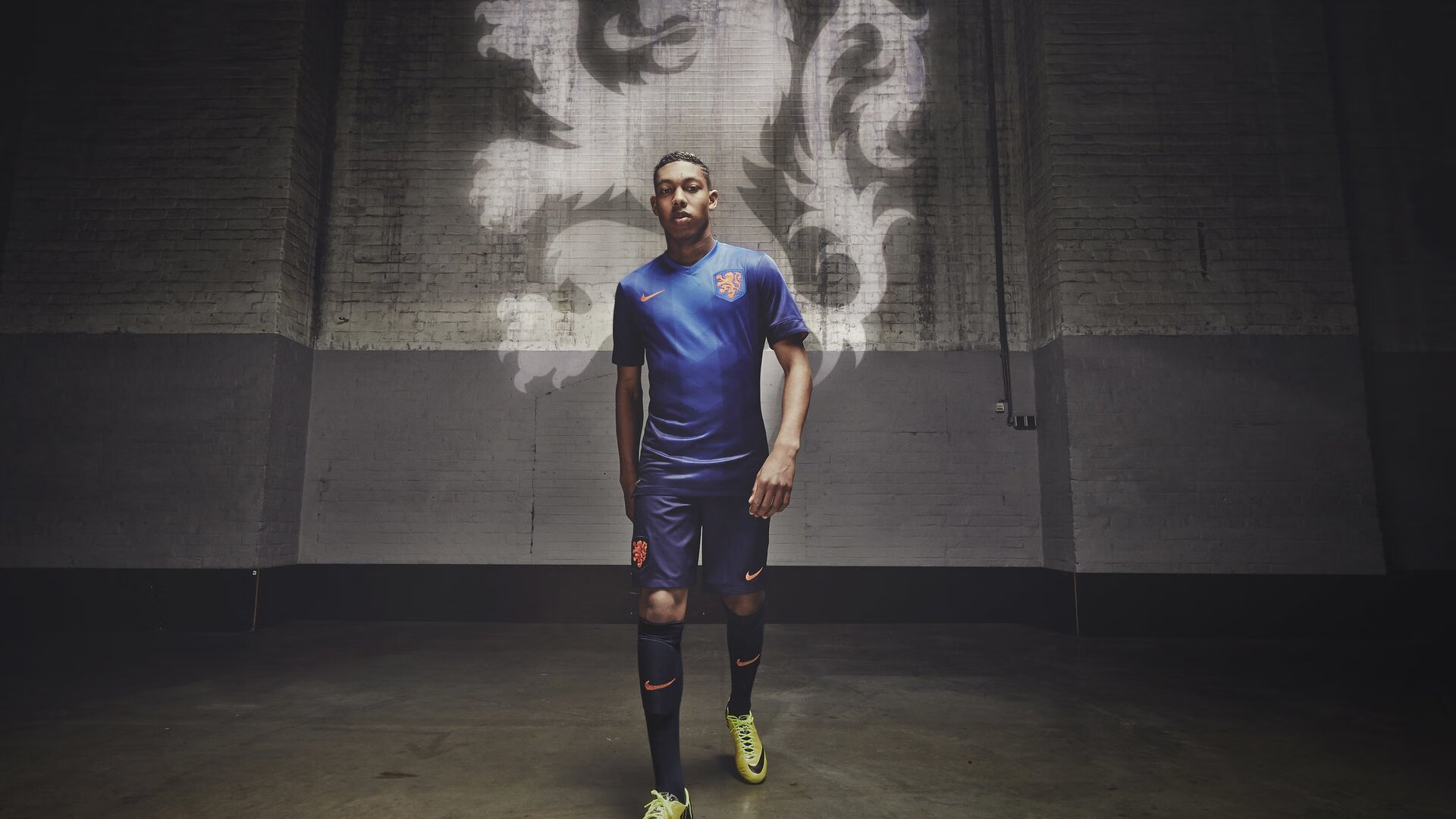 开云APP-奥纳纳爆发难挽败局，摩纳哥战术压制揭示国米结构性困境